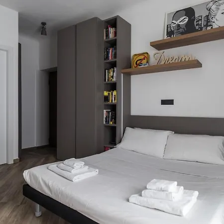 Apartment Italianway - Regina Giovanna 22 Milan